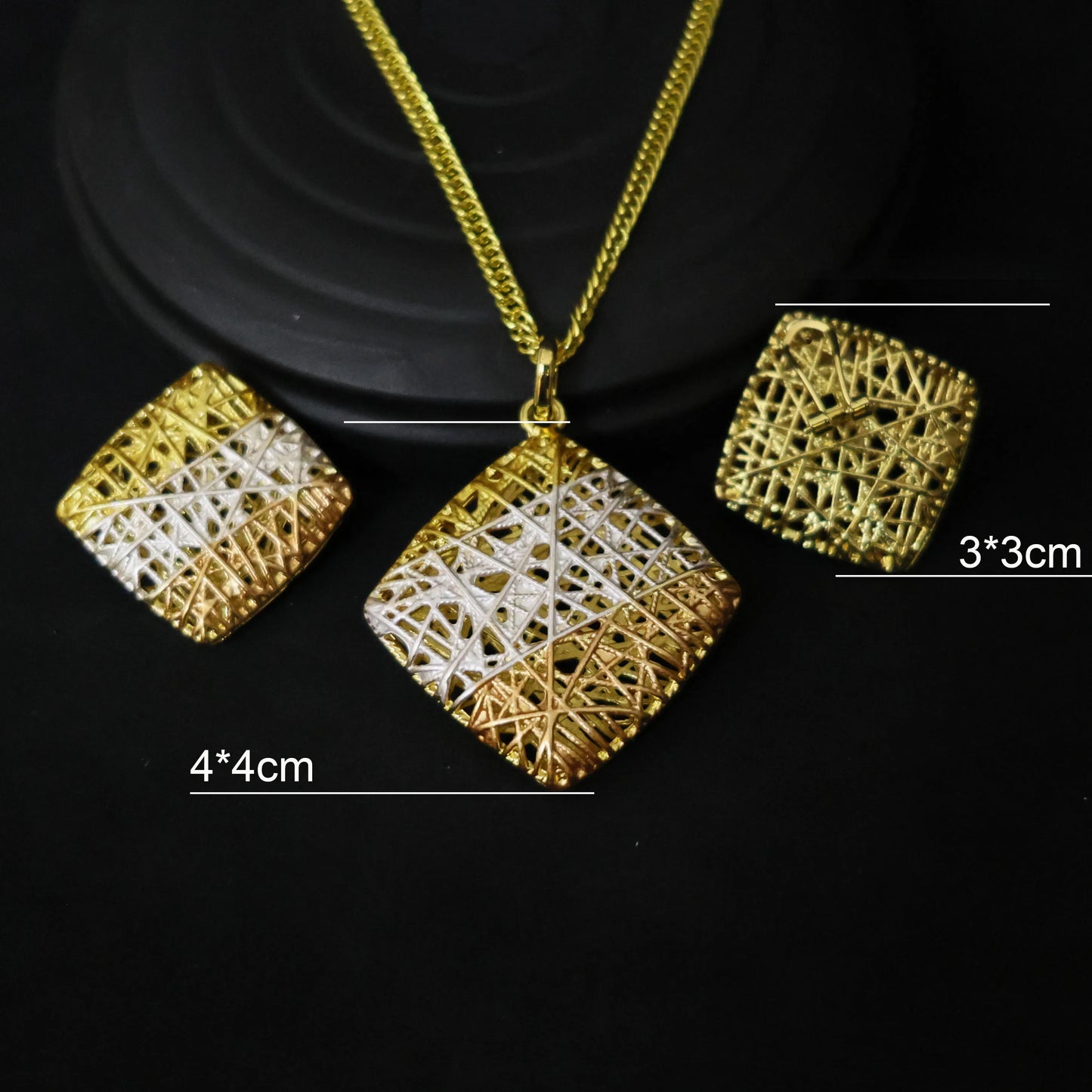 Elevate your elegance with this luxury 18K gold plated jewelry