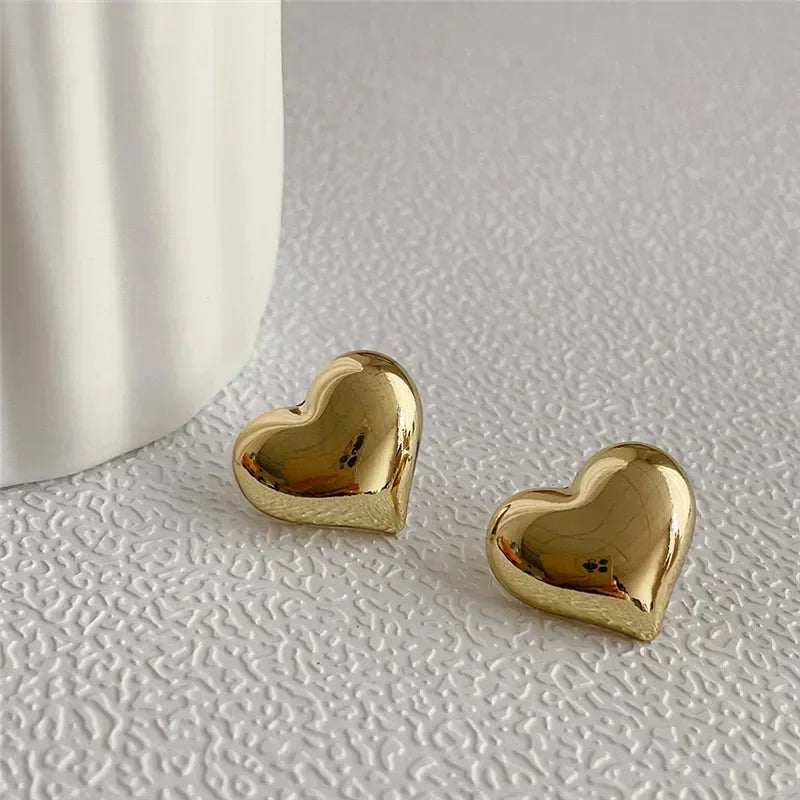 Gold Heart Stud Earrings – Minimalist Women’s Wedding Jewelry