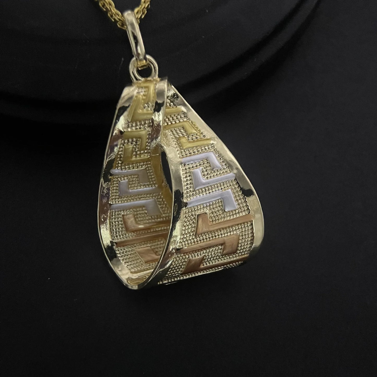 Elevate your elegance with this luxury 18K gold plated jewelry