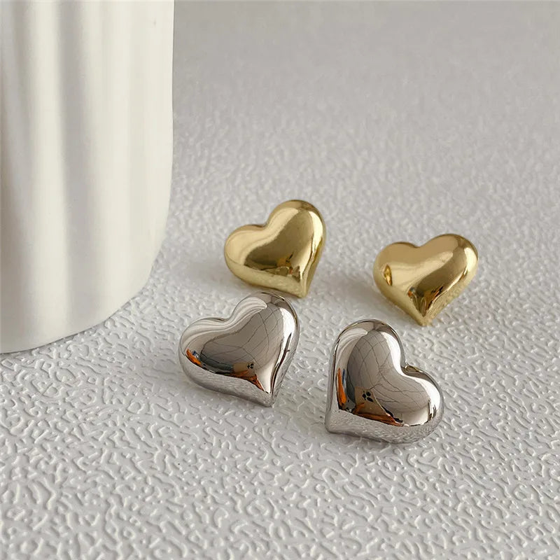 Gold Heart Stud Earrings – Minimalist Women’s Wedding Jewelry
