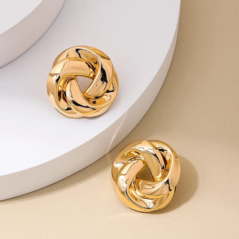 Golden Twist Stud Earrings – Creative Geometric Women’s Jewelry