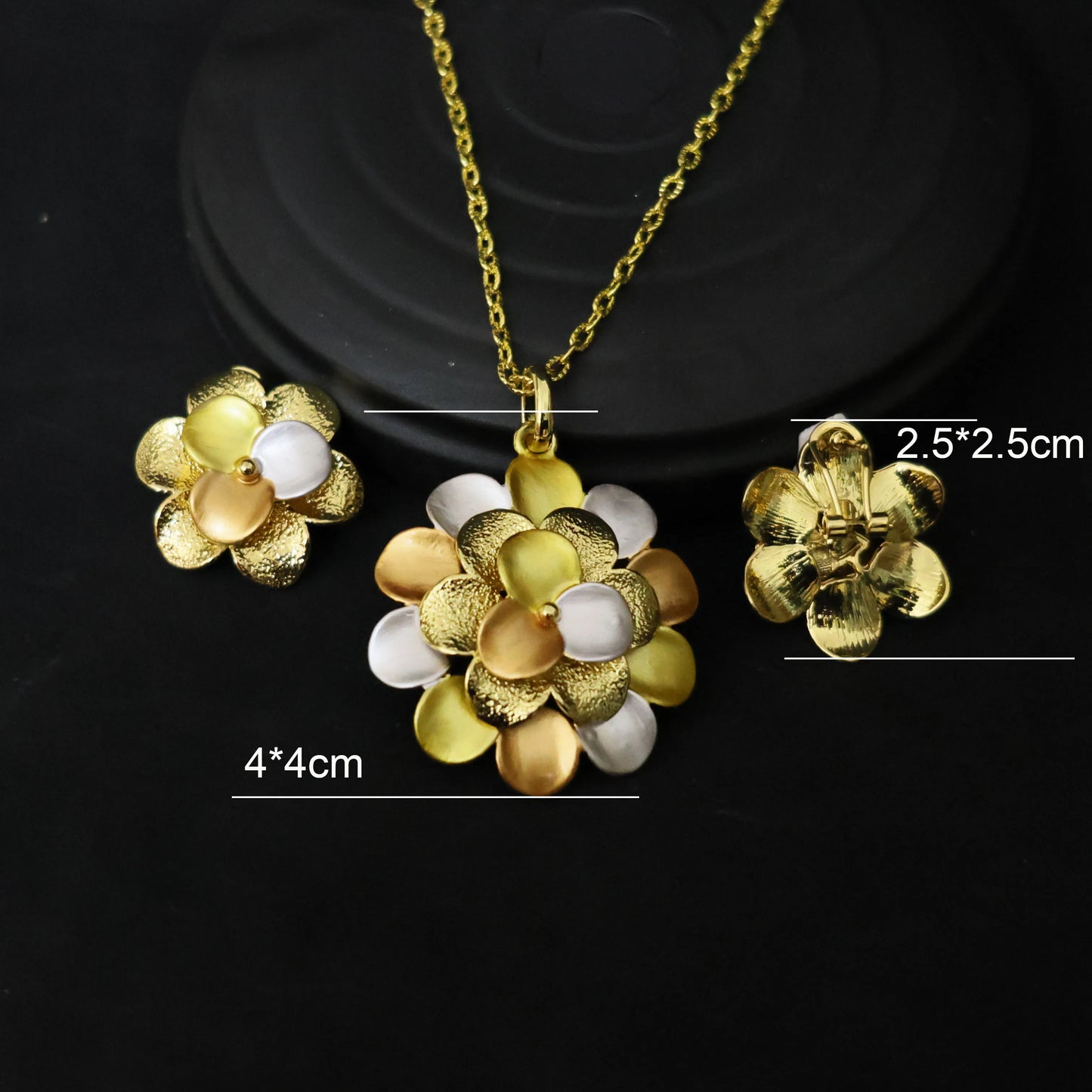 Elevate your elegance with this luxury 18K gold plated jewelry
