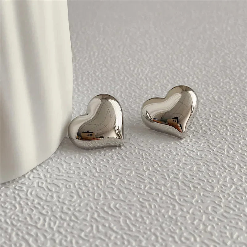 Gold Heart Stud Earrings – Minimalist Women’s Wedding Jewelry