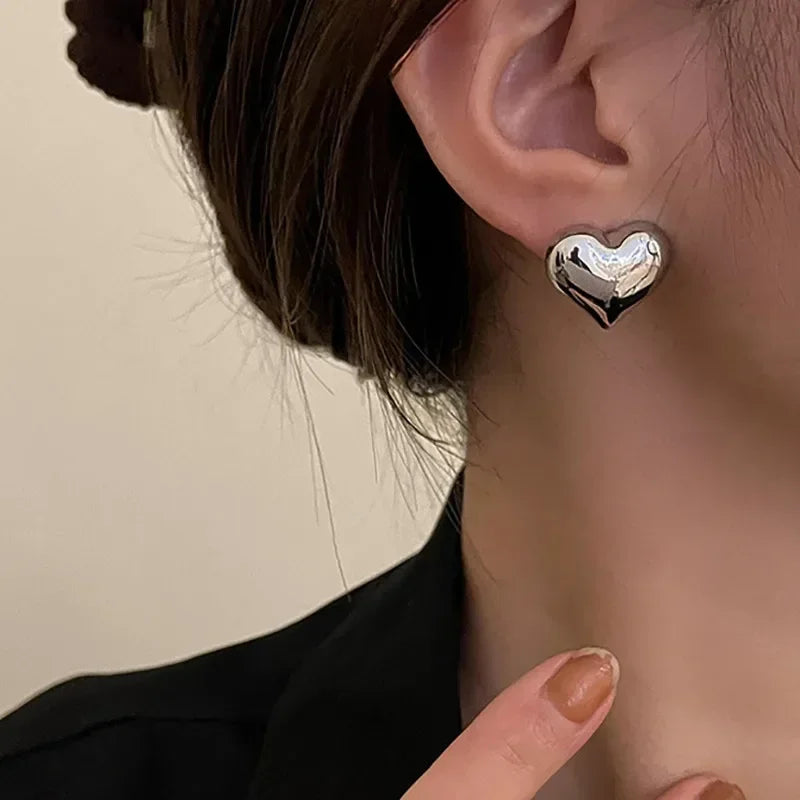 Gold Heart Stud Earrings – Minimalist Women’s Wedding Jewelry