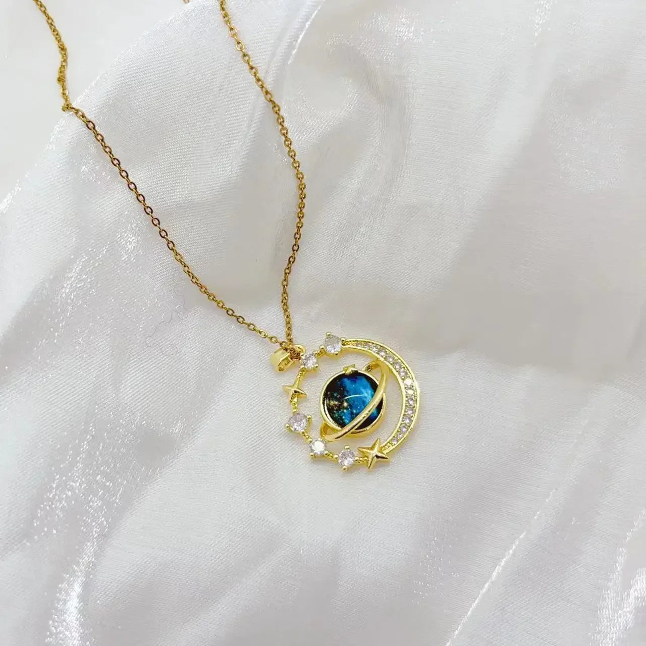 Delicate Starry Pendant Necklace – Women’s Zirconium Luxury Jewelry