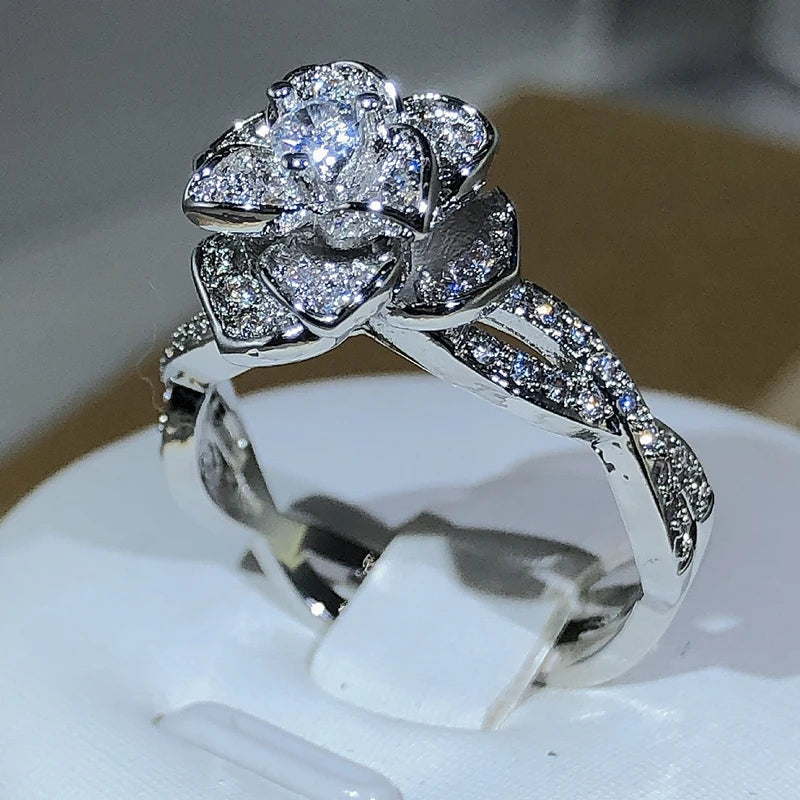 925 Sterling Silver Rose Ring – Elegant White Zircon Intertwined Design