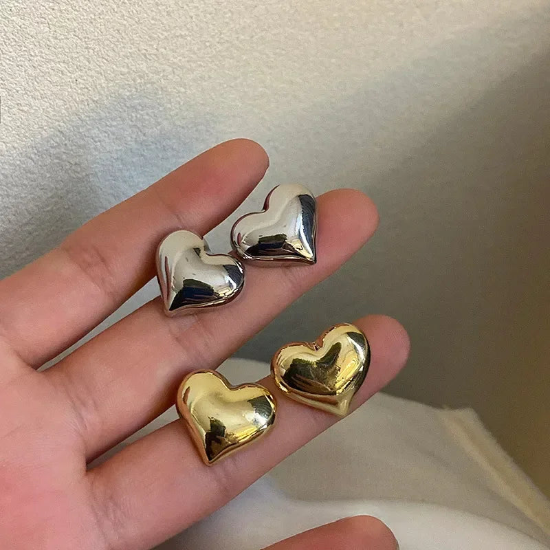 Gold Heart Stud Earrings – Minimalist Women’s Wedding Jewelry