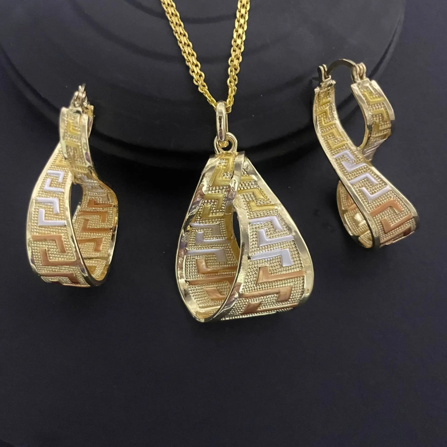 Elevate your elegance with this luxury 18K gold plated jewelry