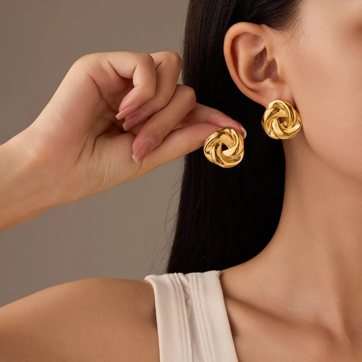 Golden Twist Stud Earrings – Creative Geometric Women’s Jewelry