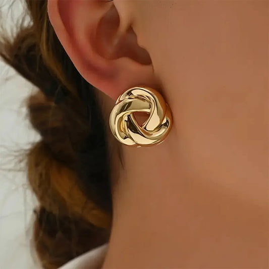 Golden Twist Stud Earrings – Creative Geometric Women’s Jewelry