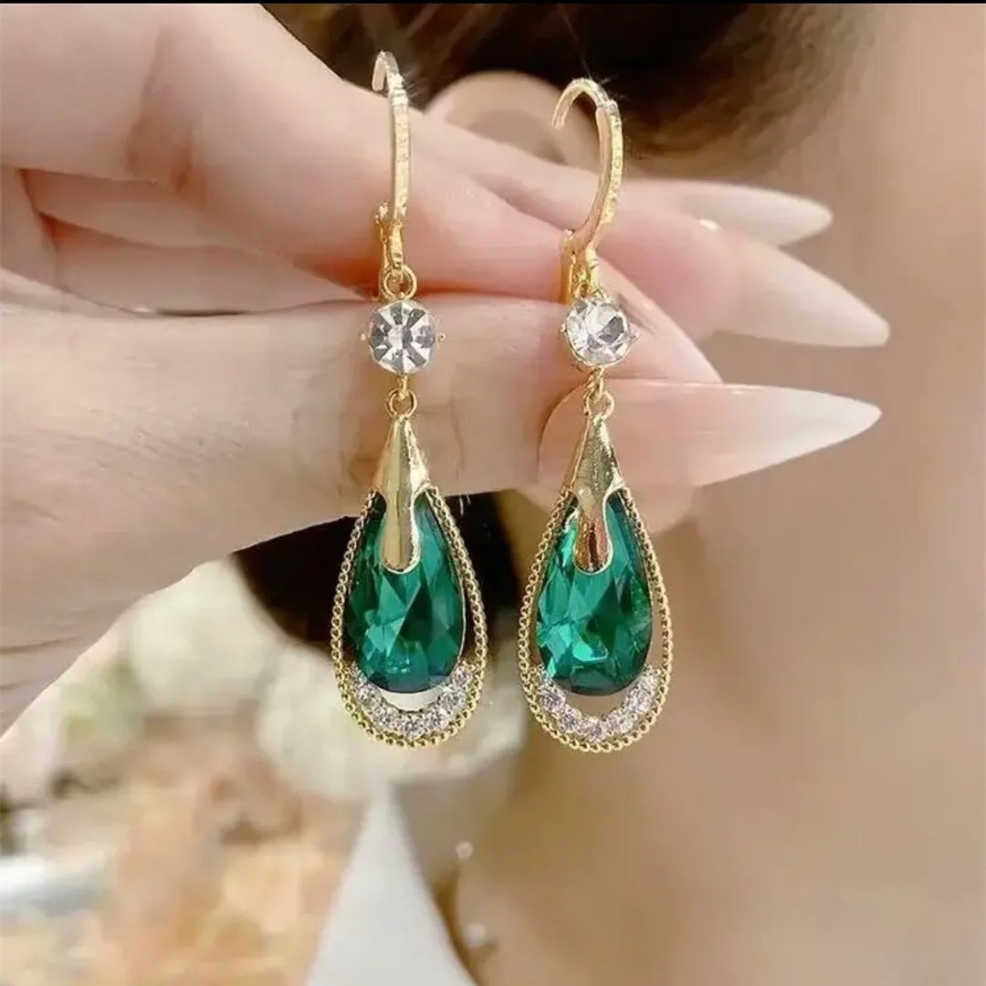 Zircon Snowflake Stud Earrings – Elegant Women’s Wedding Jewelry