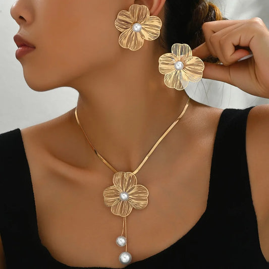 2pcs Gold Pearl Jewelry Set – Luxury Flower Necklace & Earrings