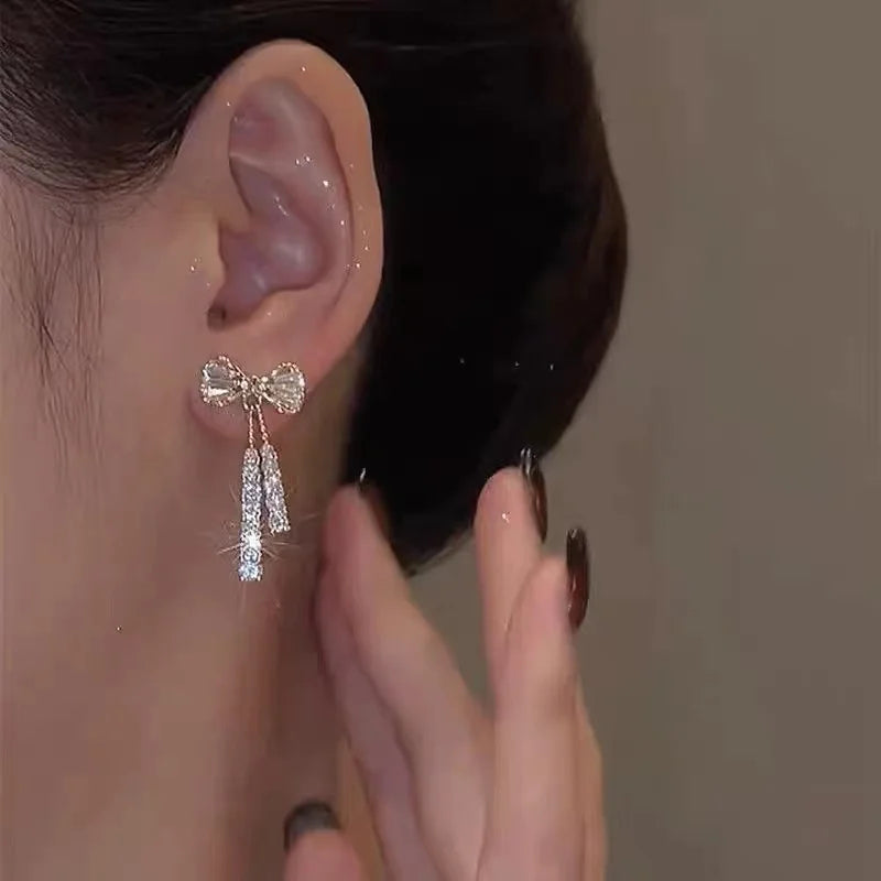 Zircon Snowflake Stud Earrings – Elegant Women’s Wedding Jewelry