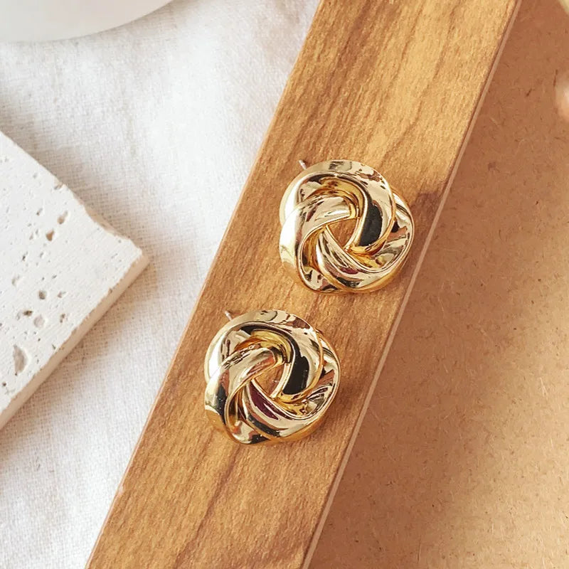 Golden Twist Stud Earrings – Creative Geometric Women’s Jewelry
